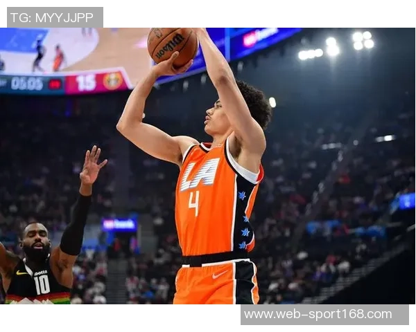 菜鸟理查德表现出色贡献15分科沃德助攻4次埃奇库姆抢下6个篮板