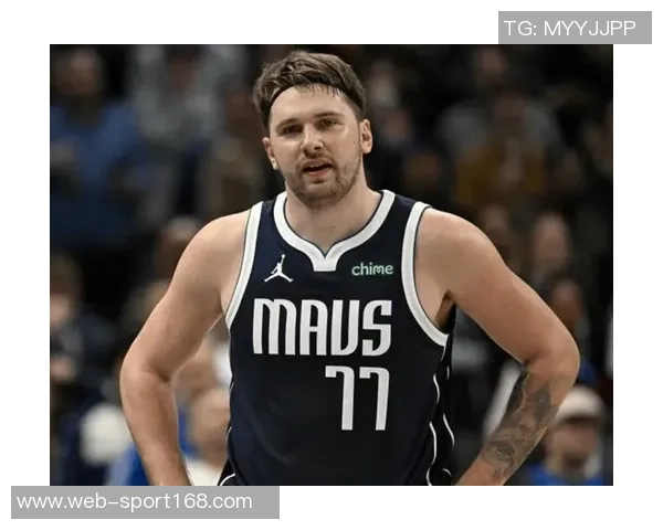 东契奇表现起伏不定25投仅7中仍砍下29分但失误频繁影响球队表现